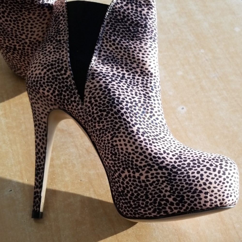 Animal Print heels